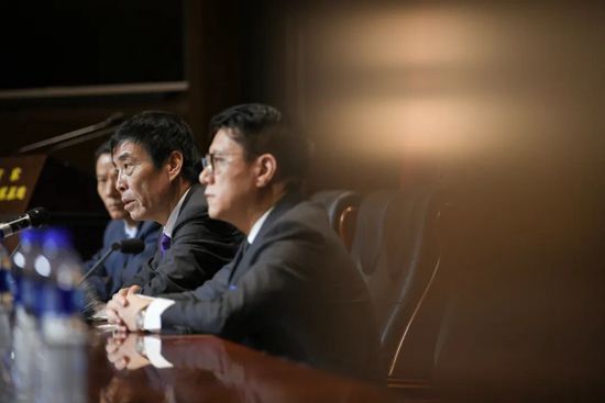 除此前已公布的惊喜客串王传君、章宇、杨新鸣，一众实力派演员亮相：田雨、陈哈琳、齐溪、公磊、许君聪、王宁、黄尧、巩金国众人共同演绎平凡人众生相